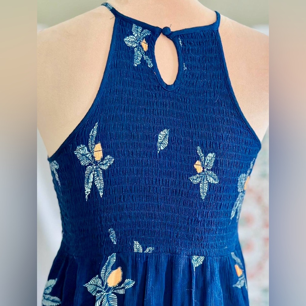 Mossimo Floral Tropical High Neck Halter Dress w/Key Hole in Back - Picture 6 of 8